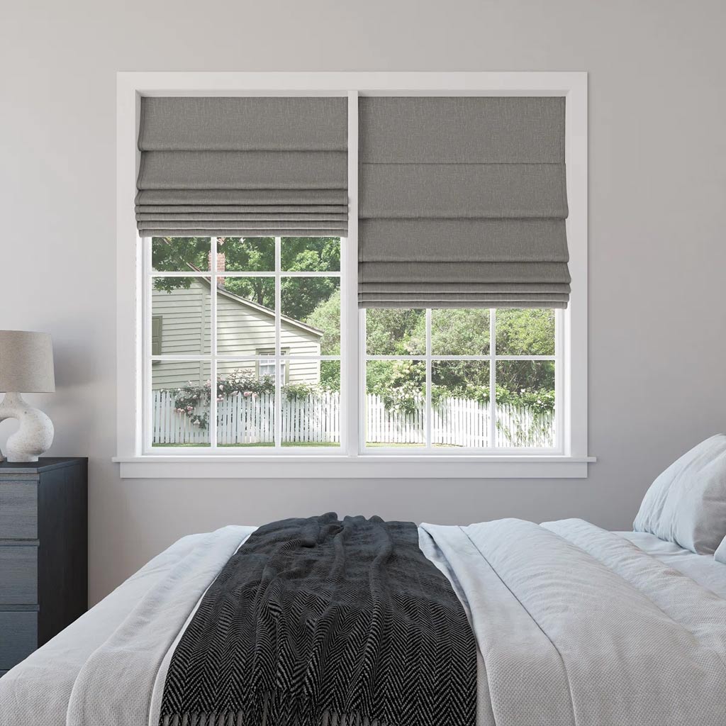 Zero Sunlight Pleated 100% Blackout Cordless Roman Shade